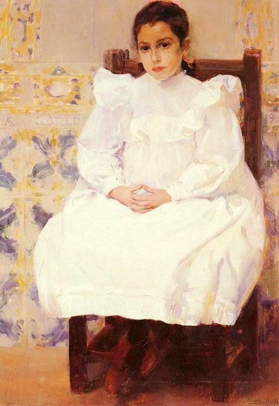Maria in entryway