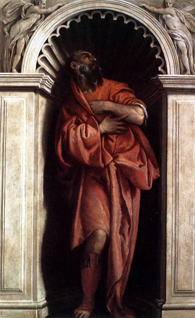 Plato in dining room