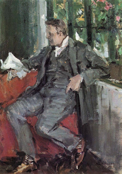 Portrait of Feodor Chaliapin in bedroom