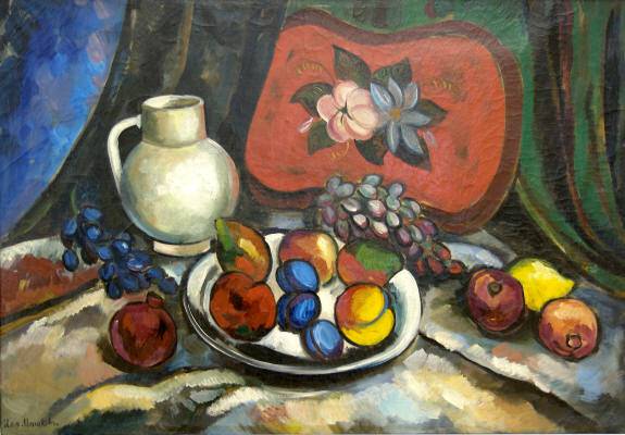 Still Life with a tray, white jug and fruit - Ilya Mashkov