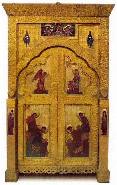 The King's Gate with the gate canopy